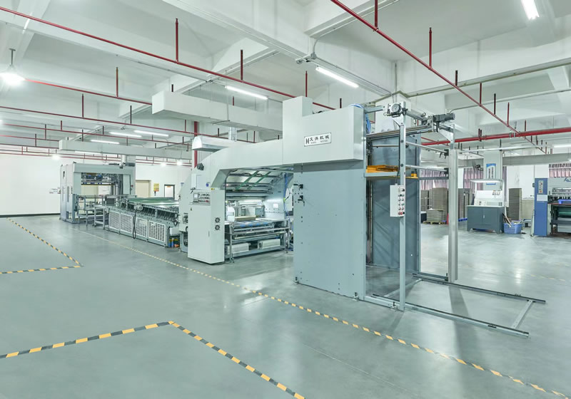 全新裱紙機(jī)